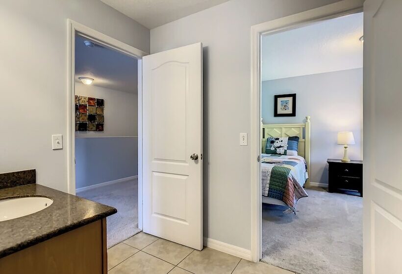 Calabria Villa Near Disney   Pool   Game Room