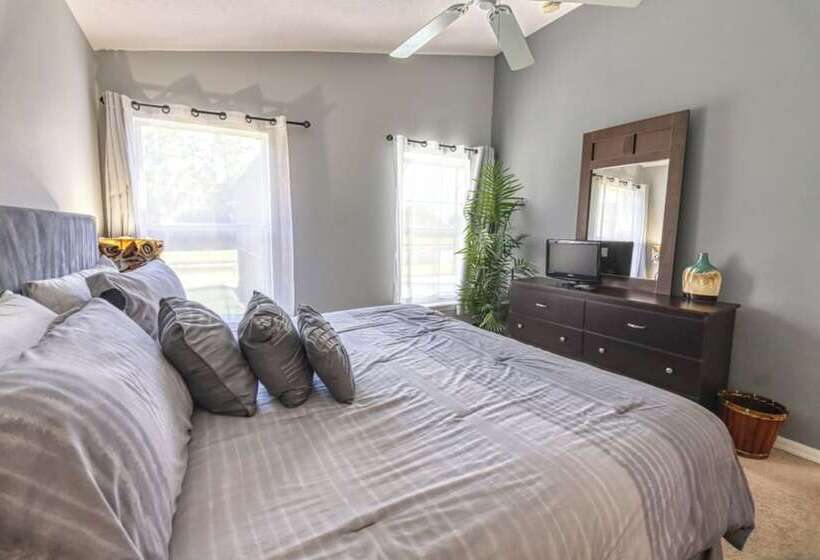 Camile S Sandy Ridge Vacation Home