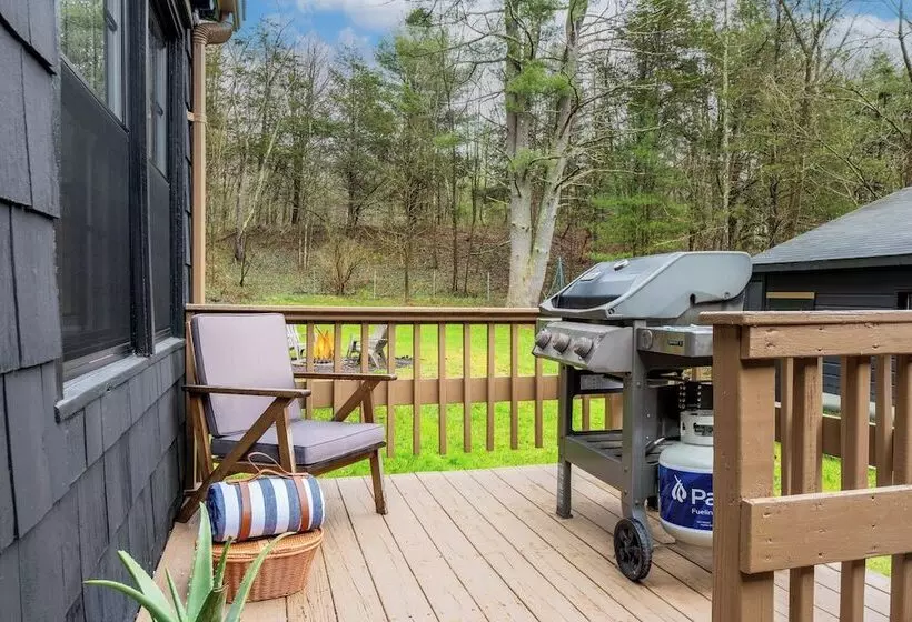 Charcoal Chalet By Avantstay A+ Design W/ Firepit