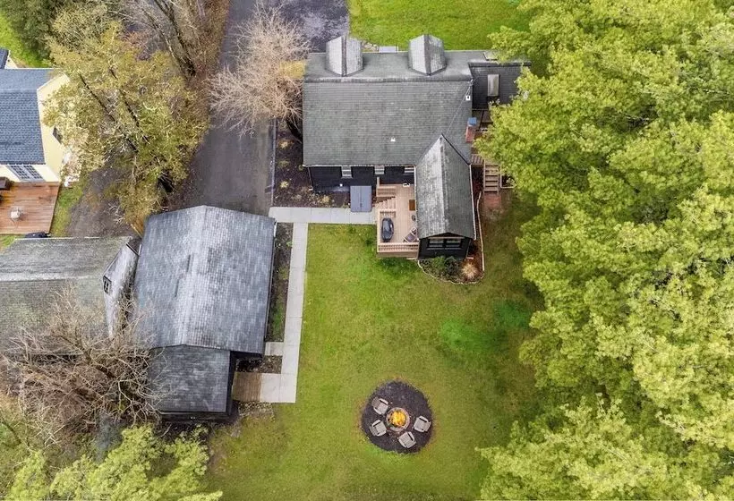 Charcoal Chalet By Avantstay A+ Design W/ Firepit