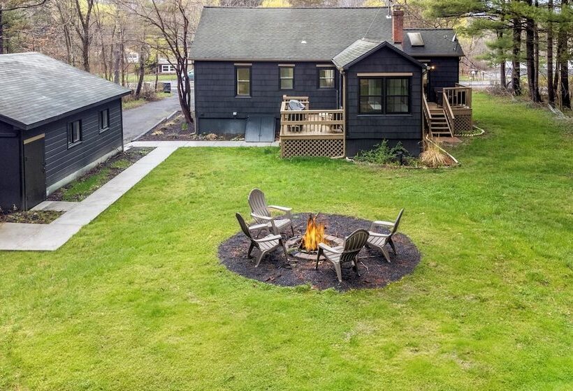 Charcoal Chalet By Avantstay A+ Design W/ Firepit