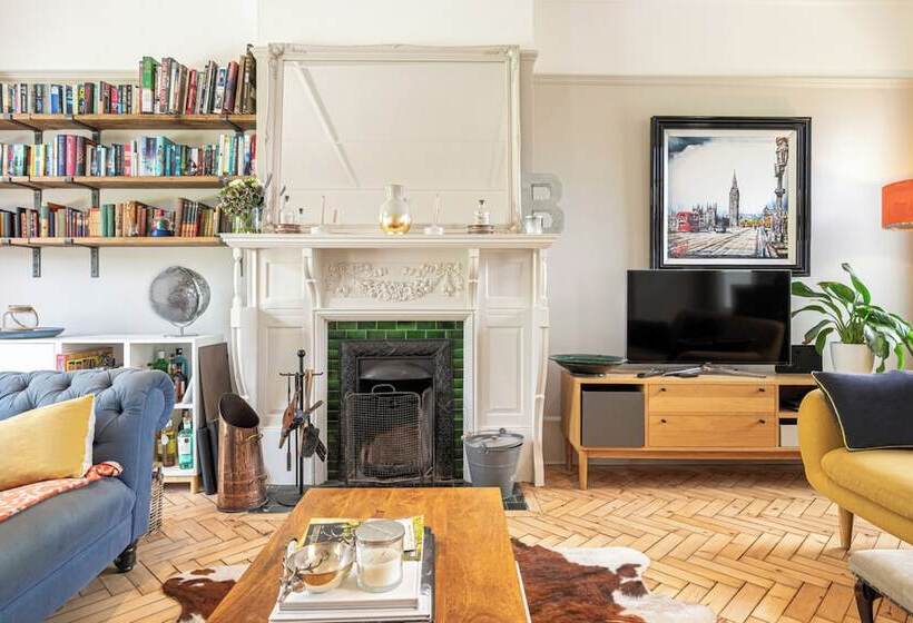 Chic And Colourful Family Home By Underthedoormat