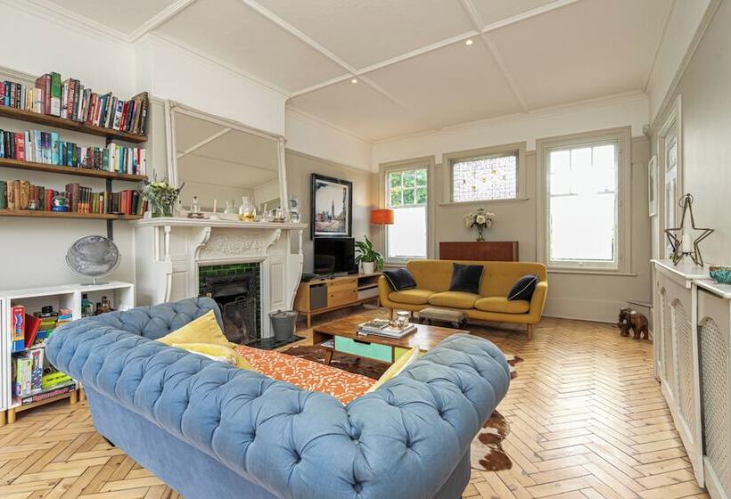 Chic And Colourful Family Home By Underthedoormat