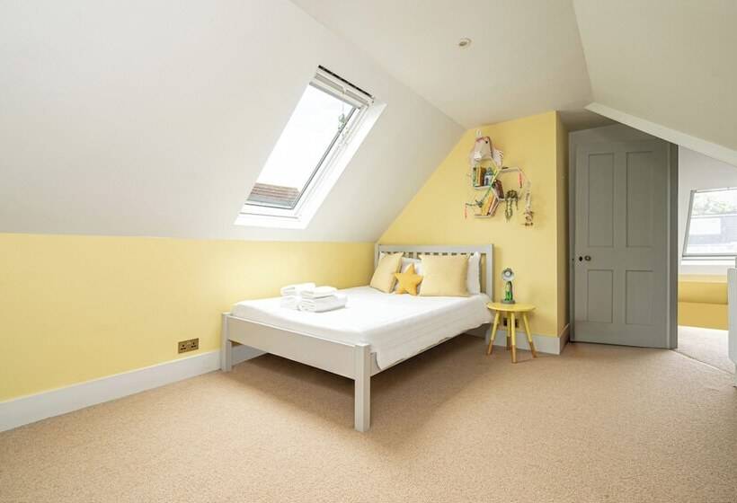 Chic And Colourful Family Home By Underthedoormat