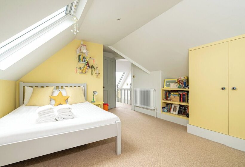 Chic And Colourful Family Home By Underthedoormat