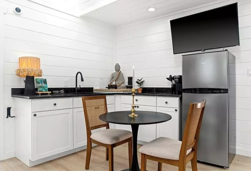 Hotelli Treehouse Fredericksburg Romantic Hottub Ev