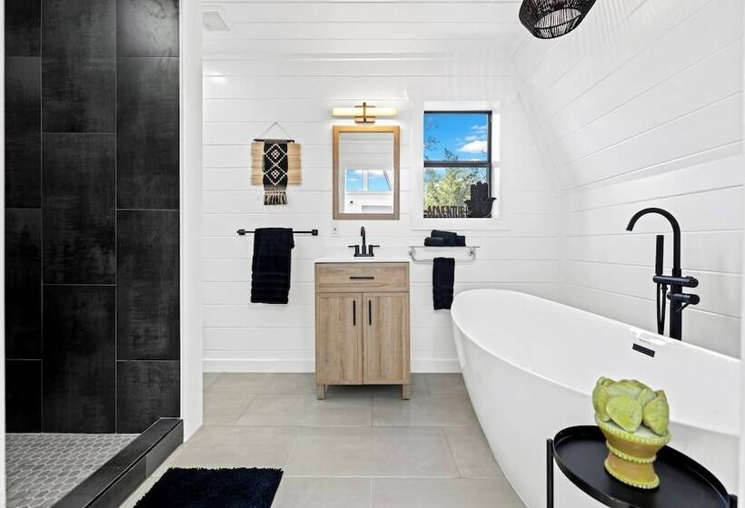 Otel Treehouse Fredericksburg Romantic Hottub Ev