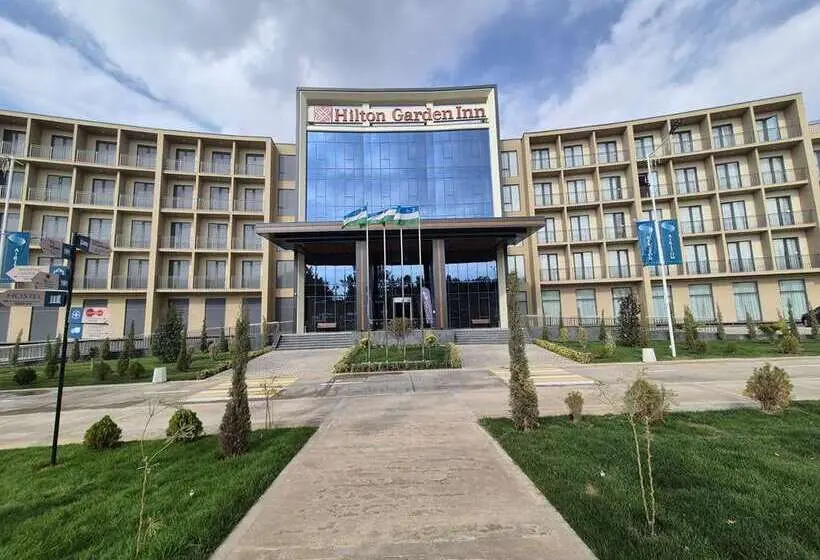 ホテル Hilton Garden Inn Termez Airitom