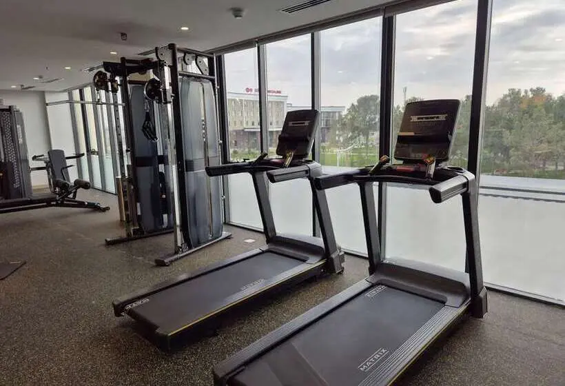 ホテル Hilton Garden Inn Termez Airitom