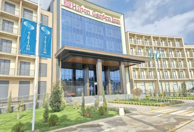 ホテル Hilton Garden Inn Termez Airitom