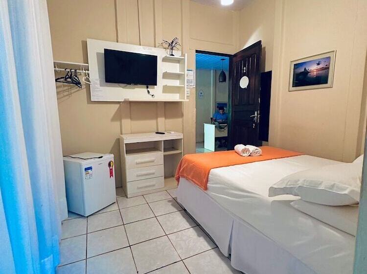 호텔 Pousada Golfinho