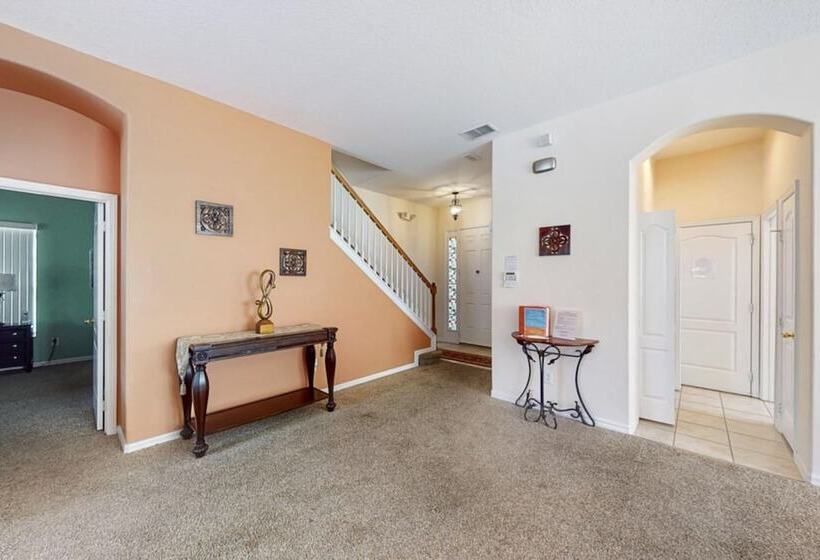 Jagjit S Tuscan Hills Vacation Home