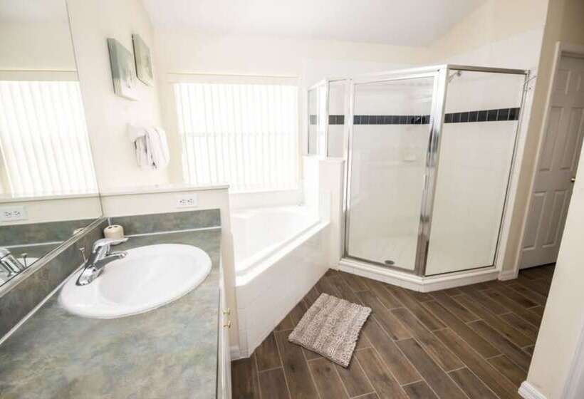 Kevin S Highgate Park Vacation Home