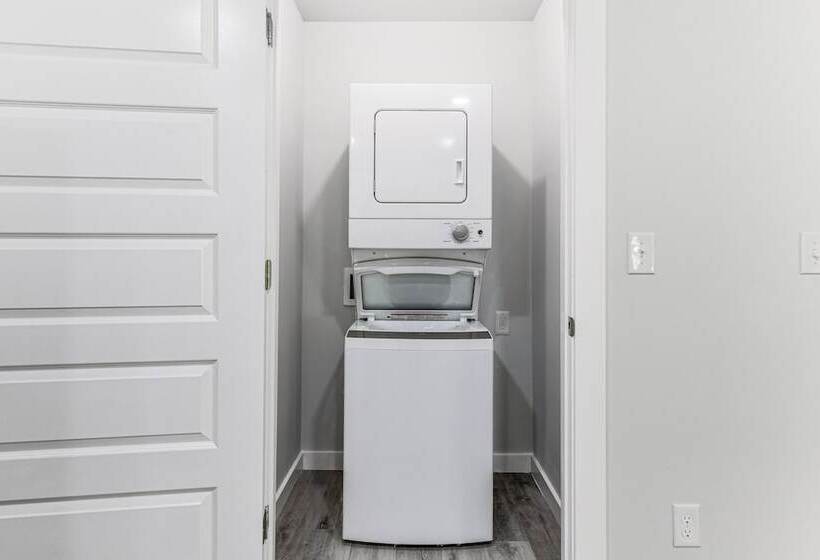 Lakegoer S Retreat In Huntersville ~ 7 Mi To Water