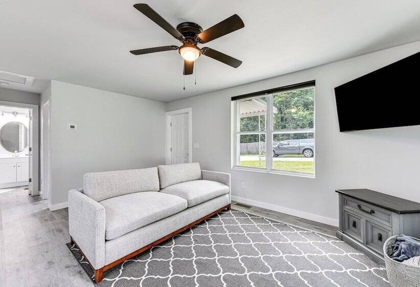 Lakegoer S Retreat In Huntersville ~ 7 Mi To Water