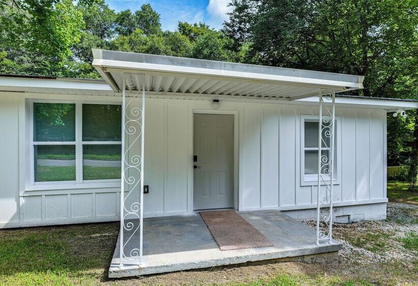 Lakegoer S Retreat In Huntersville ~ 7 Mi To Water