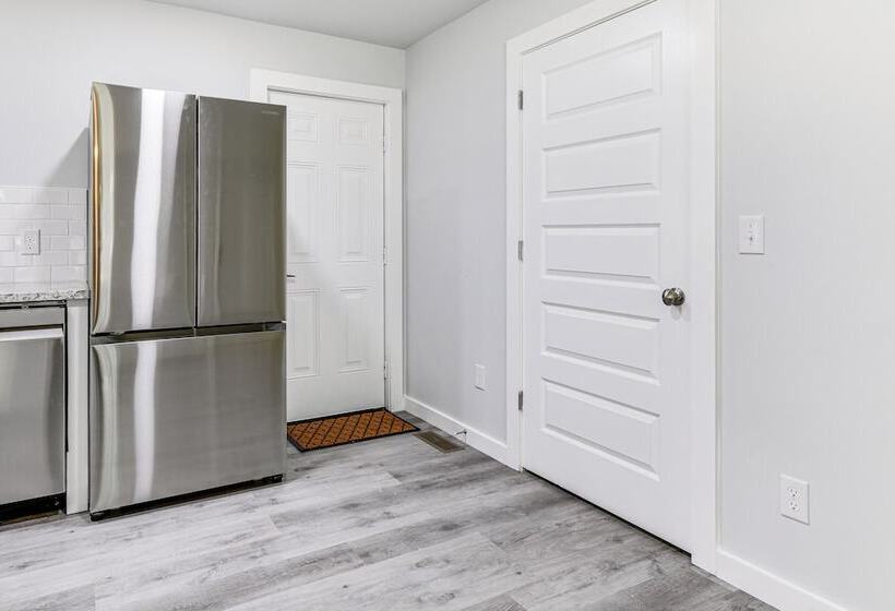 Lakegoer S Retreat In Huntersville ~ 7 Mi To Water