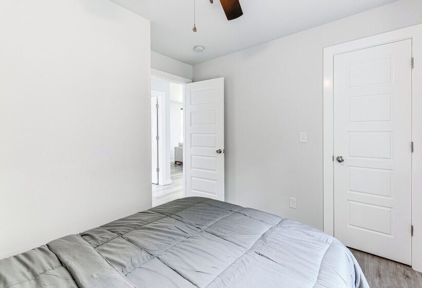 Lakegoer S Retreat In Huntersville ~ 7 Mi To Water