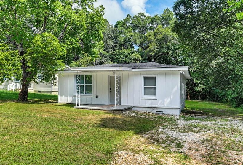 Lakegoer S Retreat In Huntersville ~ 7 Mi To Water