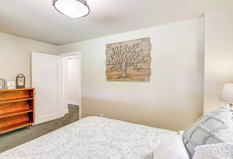 Langley Forest Cabin W/ Grill < 2 Mi To Downtown!