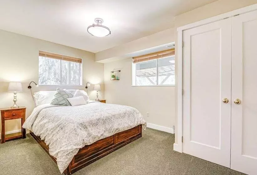 Langley Forest Cabin W/ Grill < 2 Mi To Downtown!