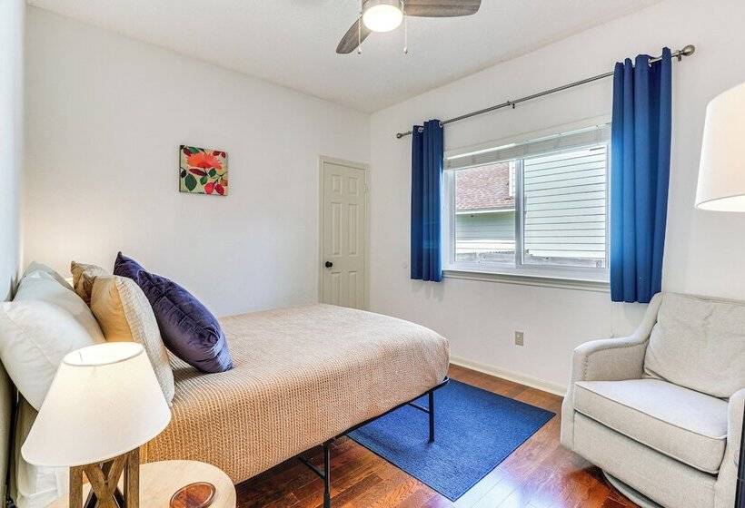 Lovely Austin Home W/ Deck & Greenbelt Access!