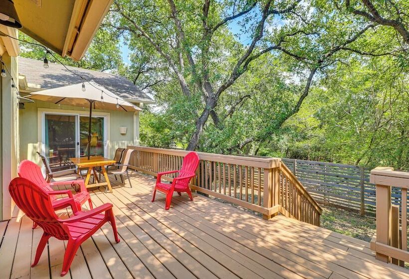 Lovely Austin Home W/ Deck & Greenbelt Access!