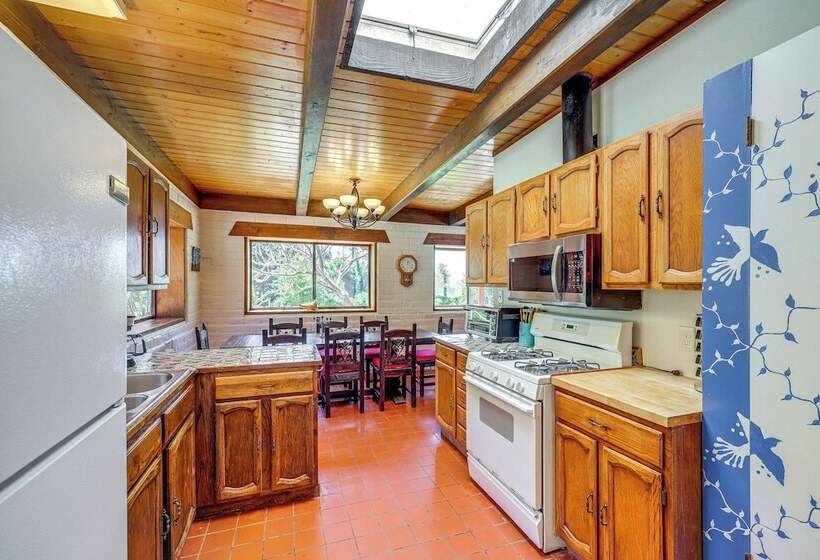 Montecito Adobe Home W/ Ridge & City Skyline View