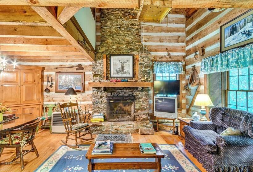 Peaceful Burnsville Cabin By South Toe River!