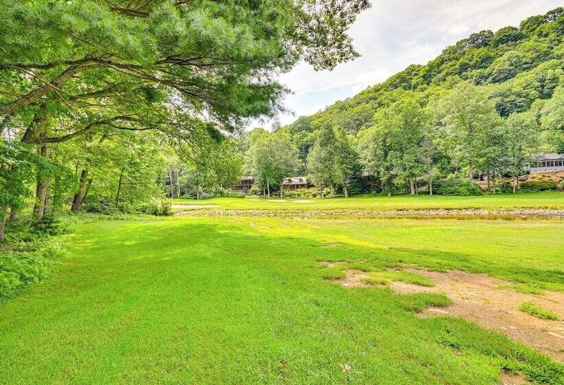 Peaceful Burnsville Cabin By South Toe River!