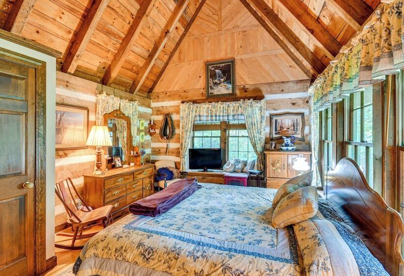 Peaceful Burnsville Cabin By South Toe River!