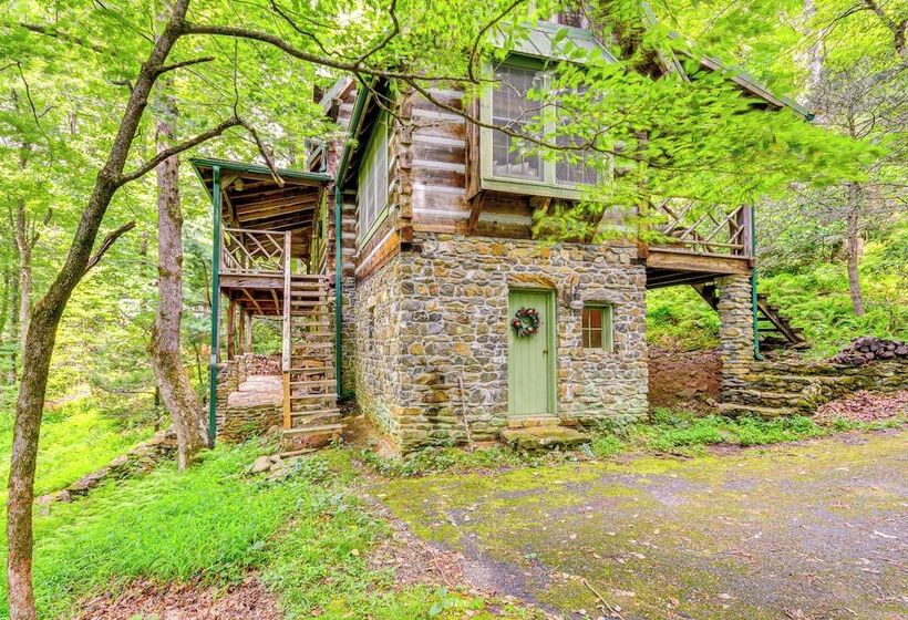 Peaceful Burnsville Cabin By South Toe River!