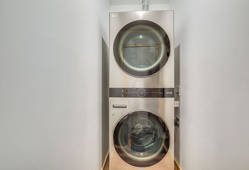 Peaceful Eagle River Cottage W/ Deck, Pets Welcome