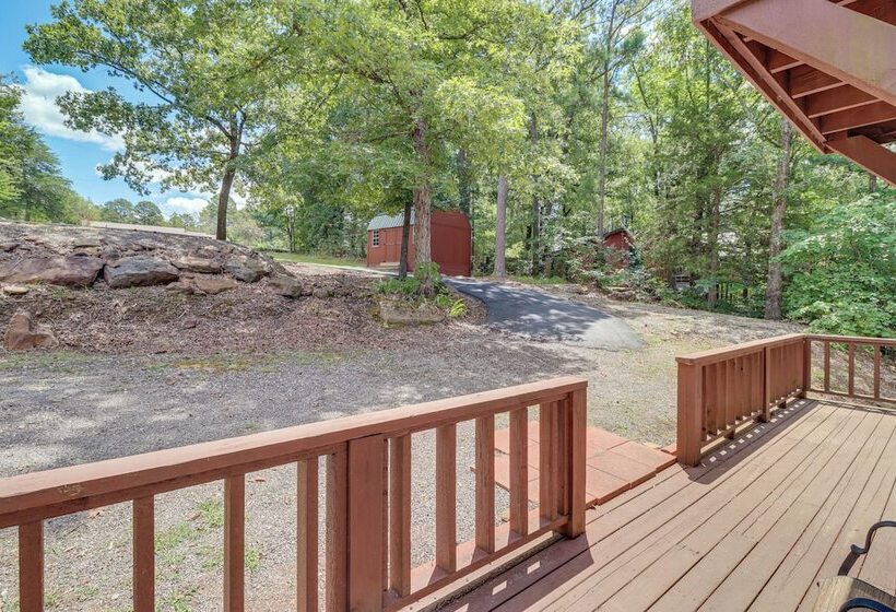 Peaceful Greers Ferry Cabin W/ Deck & Lake View!