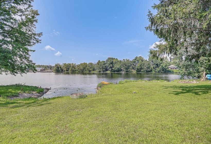 Picturesque Phoenix Vacation Home On Oswego River!