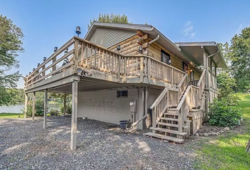 Picturesque Phoenix Vacation Home On Oswego River!