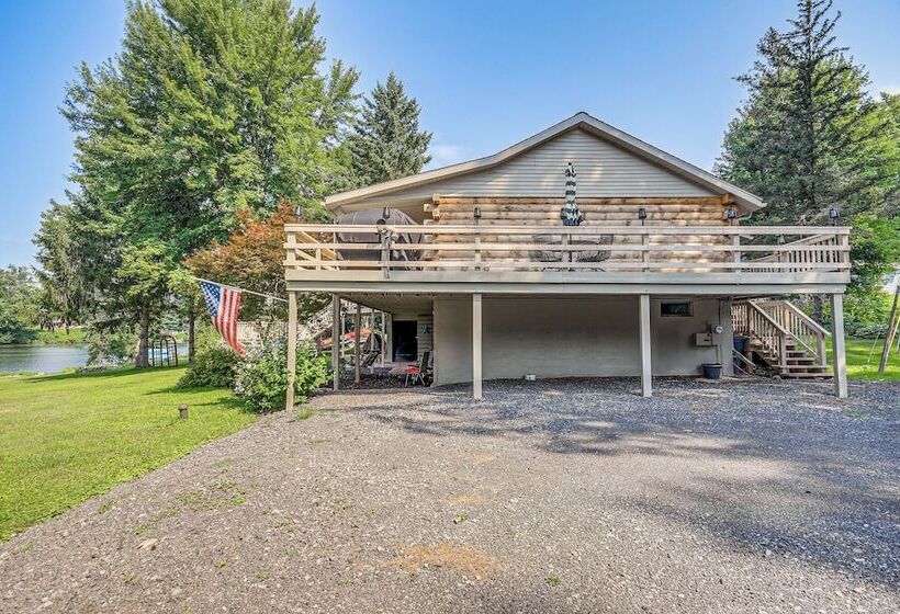 Picturesque Phoenix Vacation Home On Oswego River!