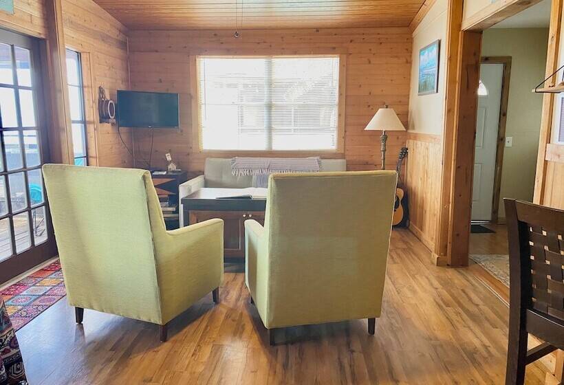 리조트 The Lodge At Runaway Bay