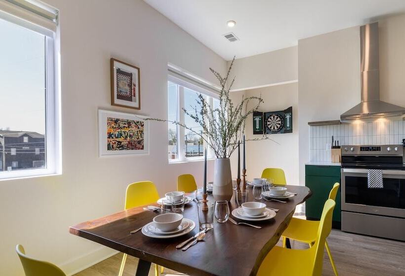 The Conway Ensemble Escape W/ Deck