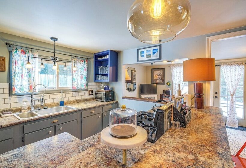 The I House  Interlochen Home W/ Sauna, Fireplace