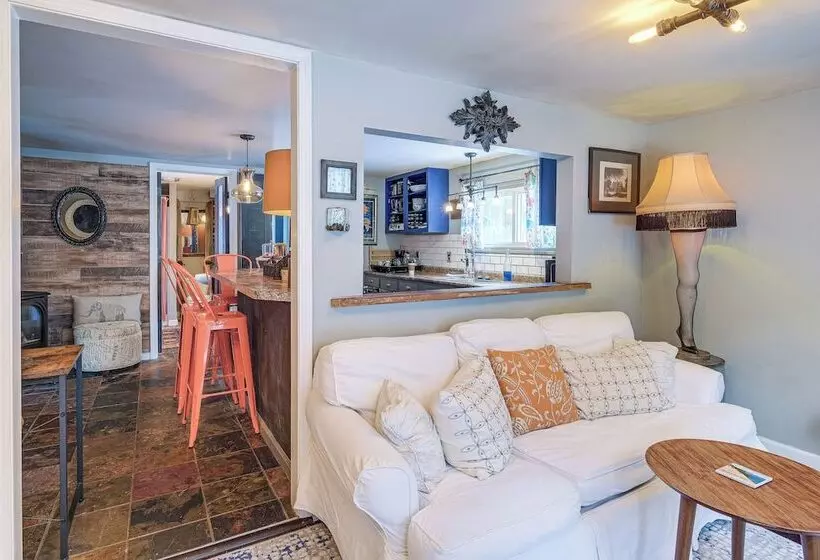 The I House  Interlochen Home W/ Sauna, Fireplace