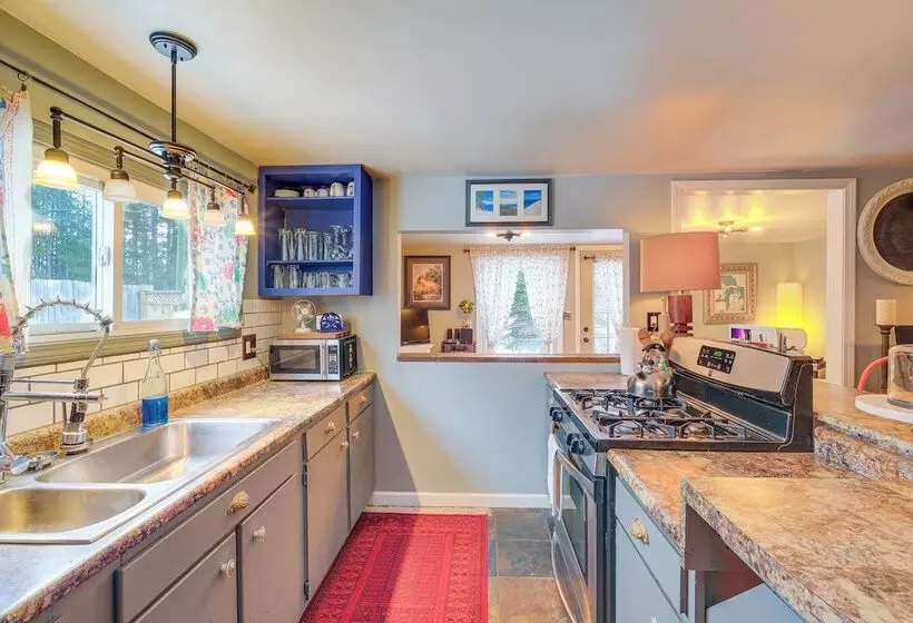 The I House  Interlochen Home W/ Sauna, Fireplace