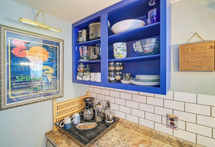 The I House  Interlochen Home W/ Sauna, Fireplace