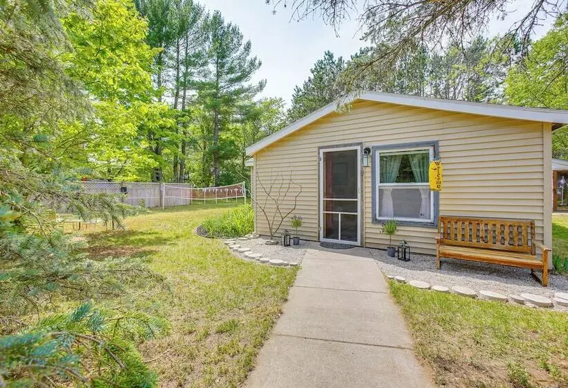 The I House  Interlochen Home W/ Sauna, Fireplace