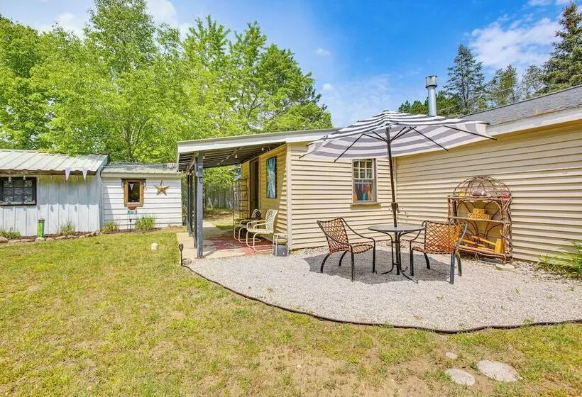 The I House  Interlochen Home W/ Sauna, Fireplace