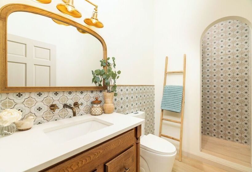 The Roxy 2 Homes In 1!