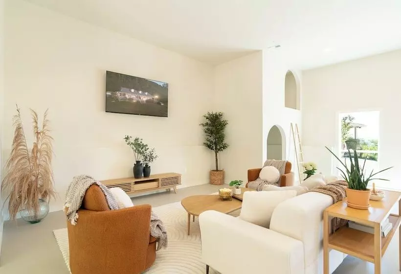 The Roxy 2 Homes In 1!