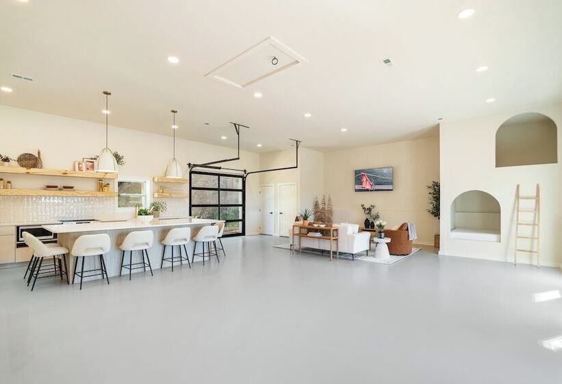 The Roxy 2 Homes In 1!