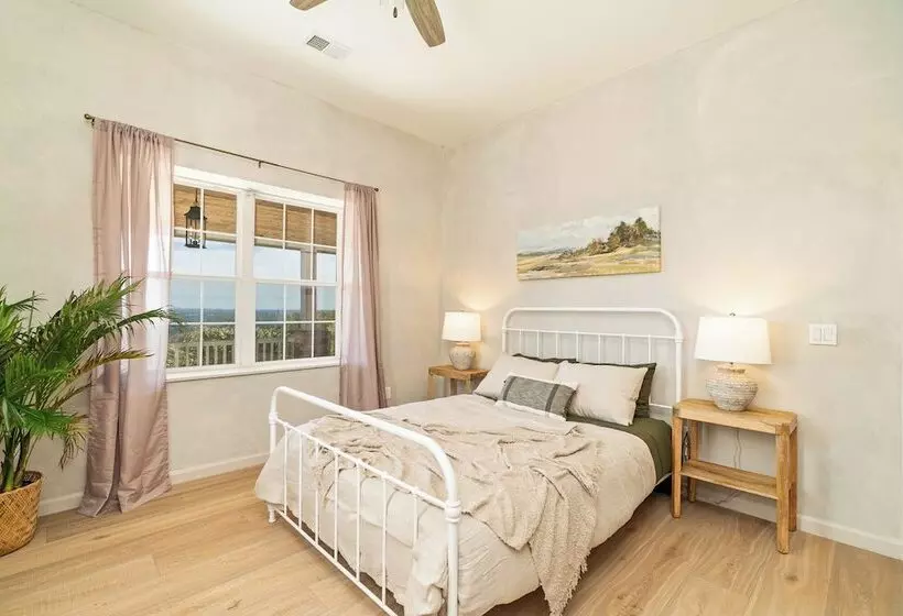 The Roxy 2 Homes In 1!