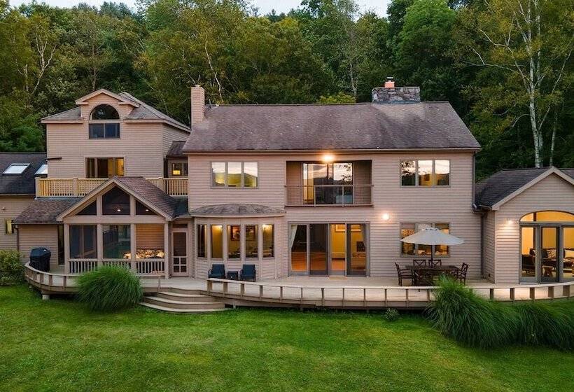 Wellspring By Avantstay Indoor Pool + Views